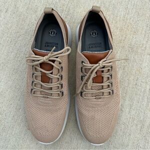 Johnston & Murphy Amherst Knit U-Throat Dark Taupe Sneakers Size 9.5  Like NEW